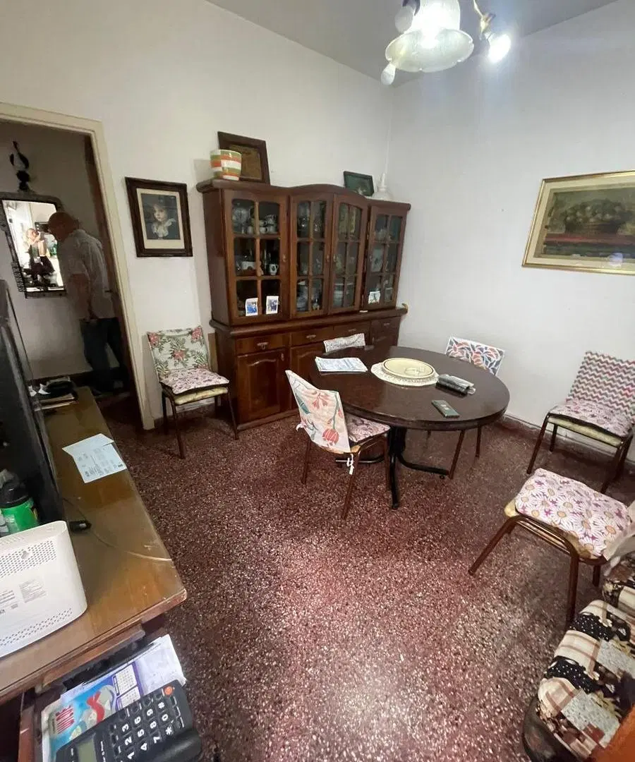 PH en venta planta baja de 2 ambientes con patio y terraza - Wilde 5