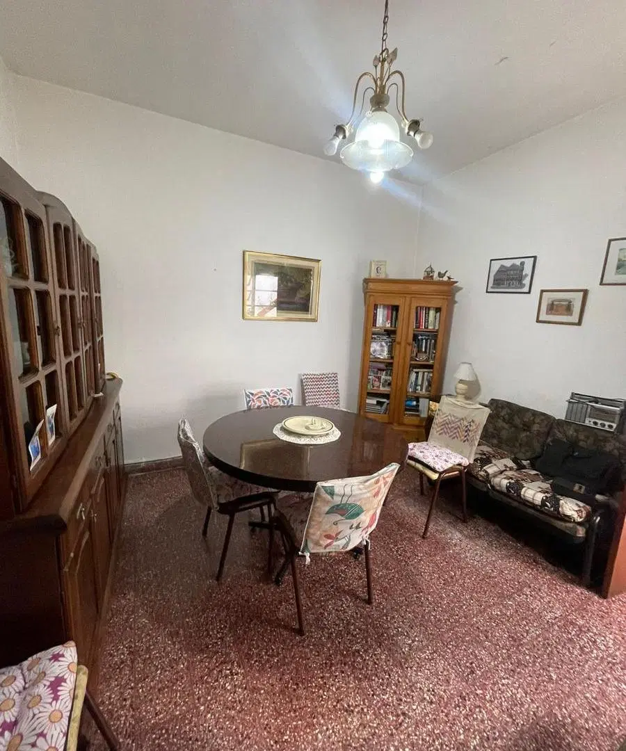 PH en venta planta baja de 2 ambientes con patio y terraza - Wilde 5