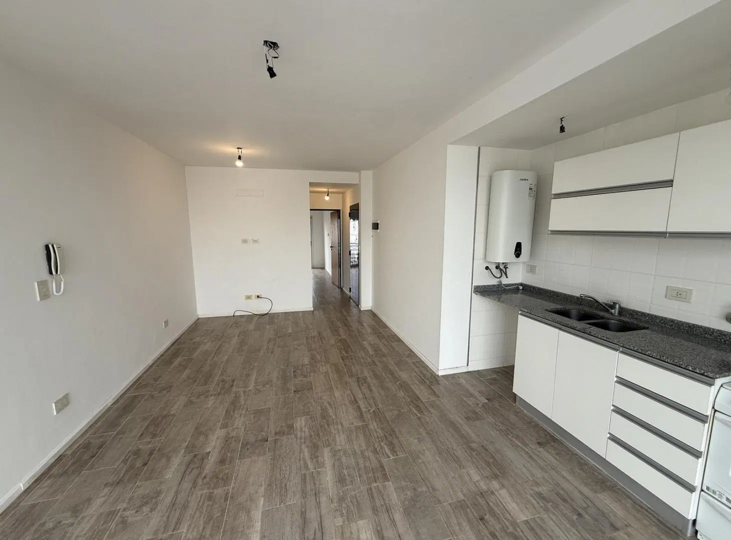 Departamento en alquiler 2 ambientes - Wilde Avellaneda 5