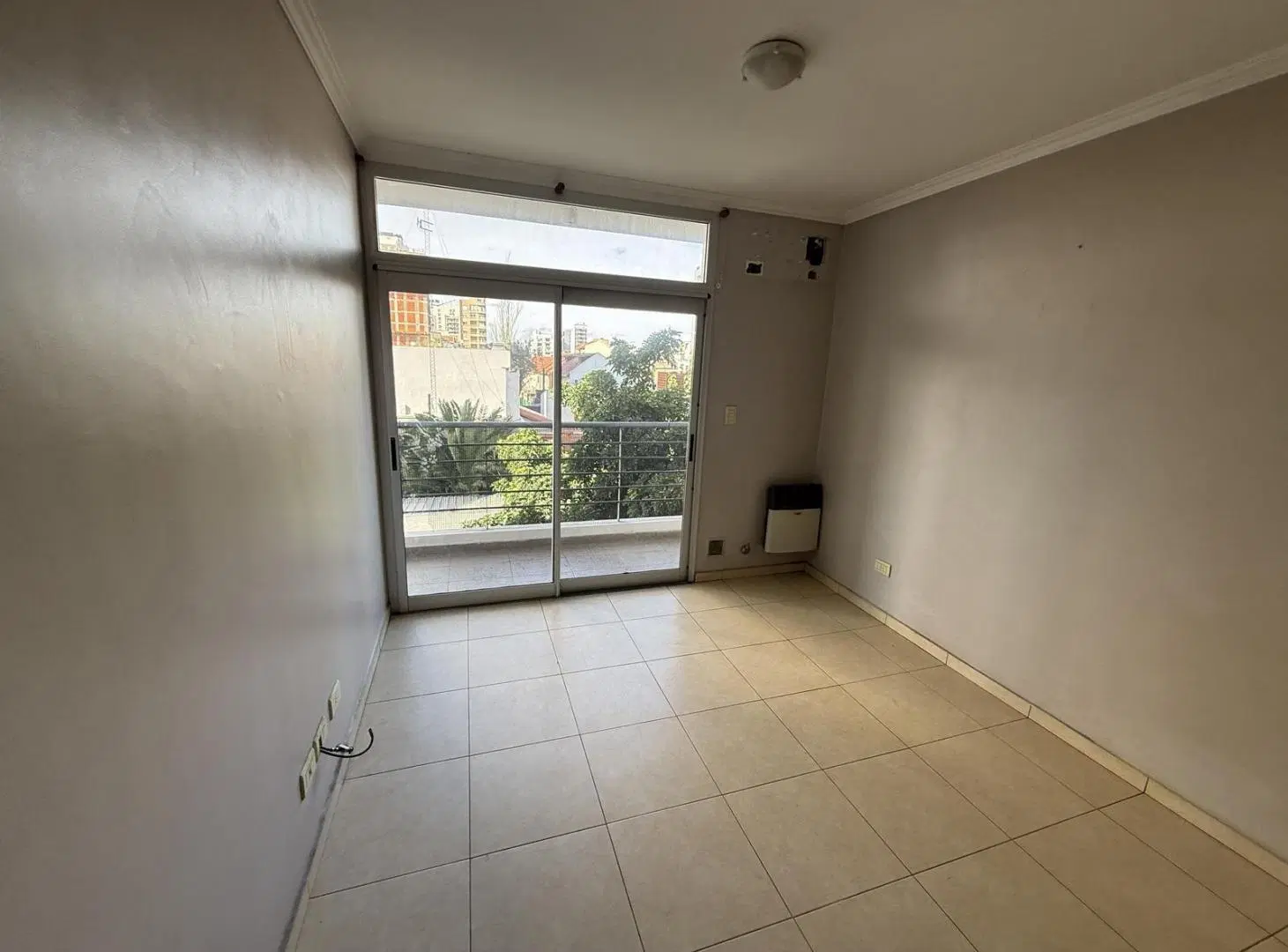 Departamento en alquiler de 2 ambiente con balcón - Wilde Avellaneda 8