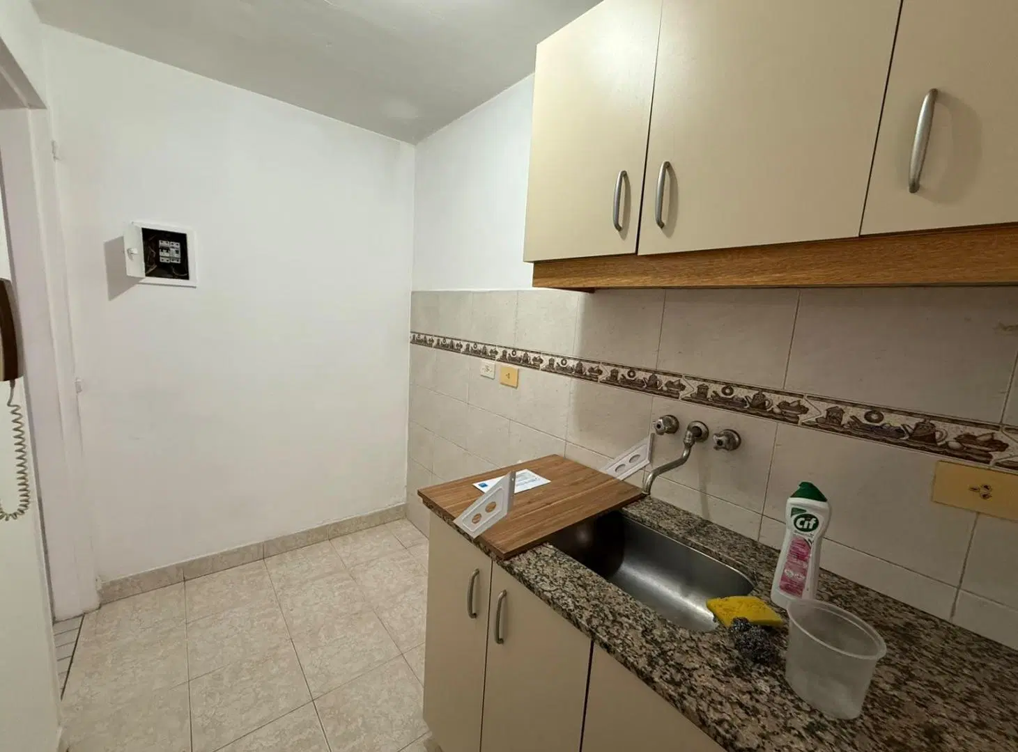 Departamento en alquiler de 2 ambientes - Wilde Centro 4