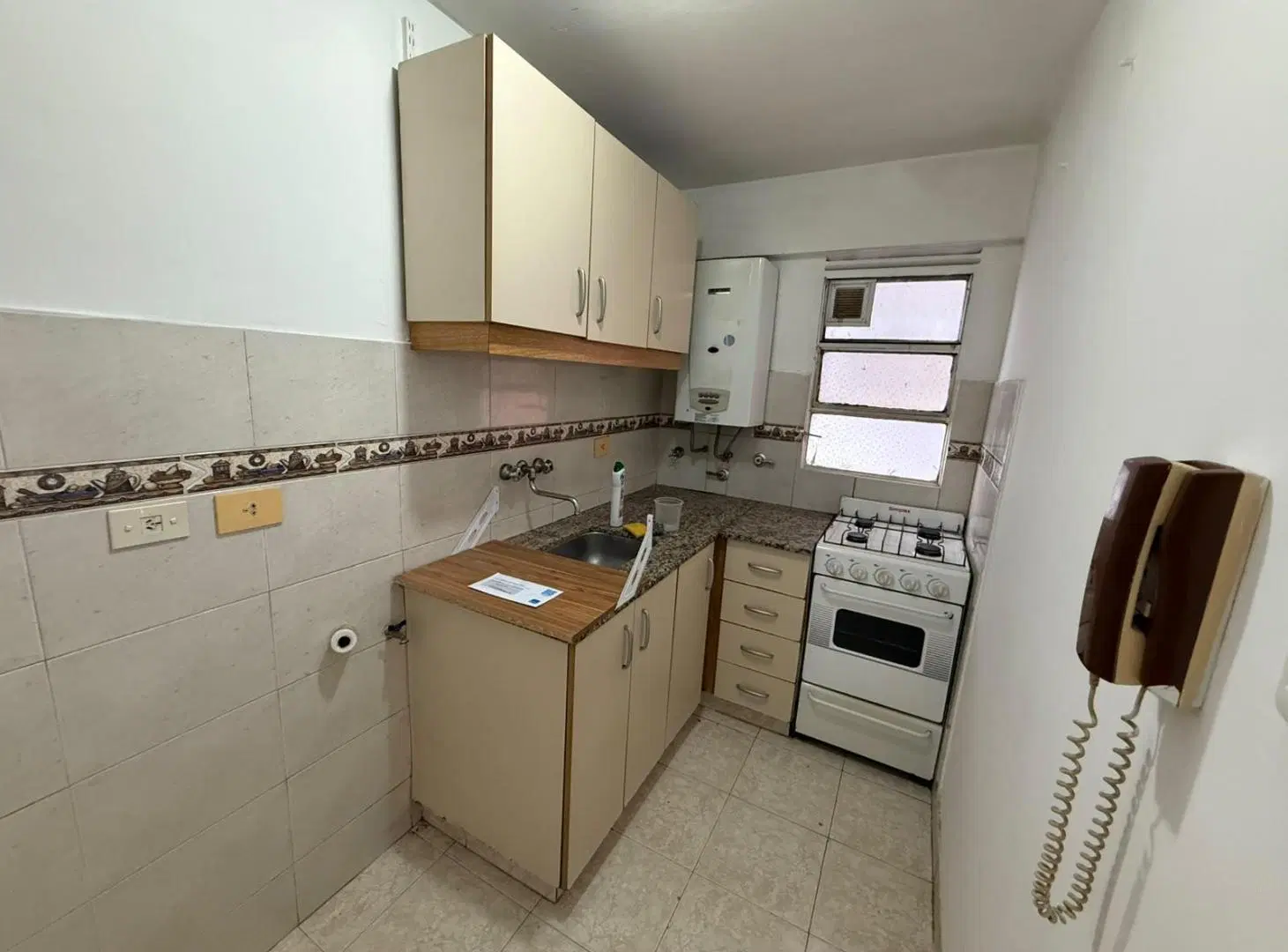 Departamento en alquiler de 2 ambientes - Wilde Centro 1