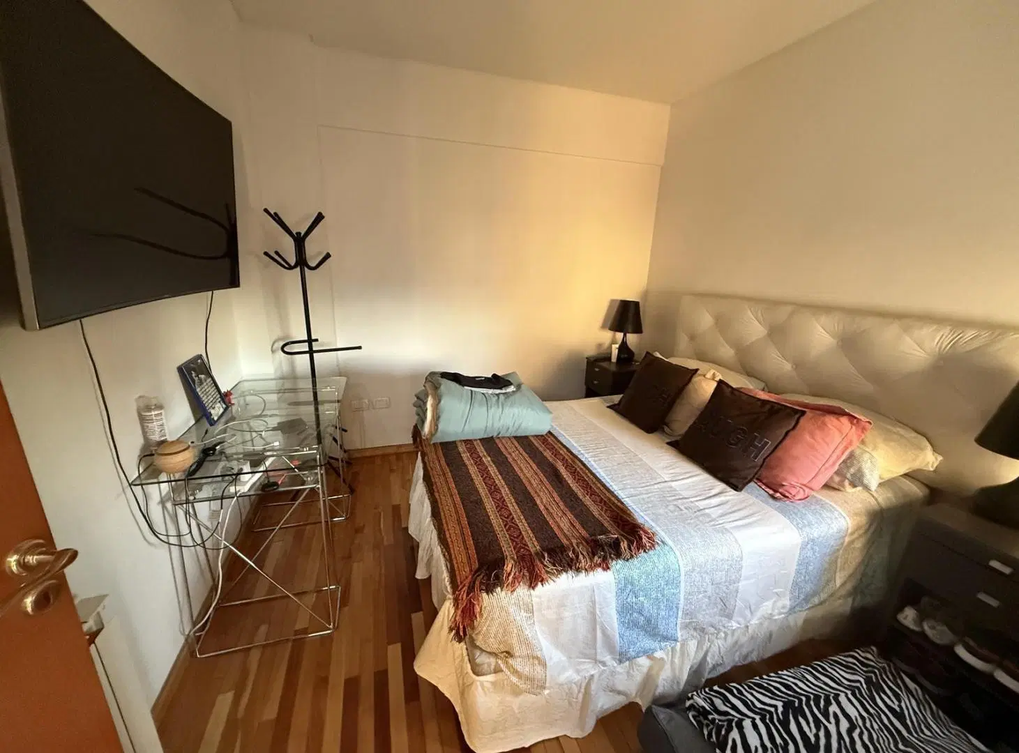 Departamento 2 Amb con Pileta lateral con balcón. 4