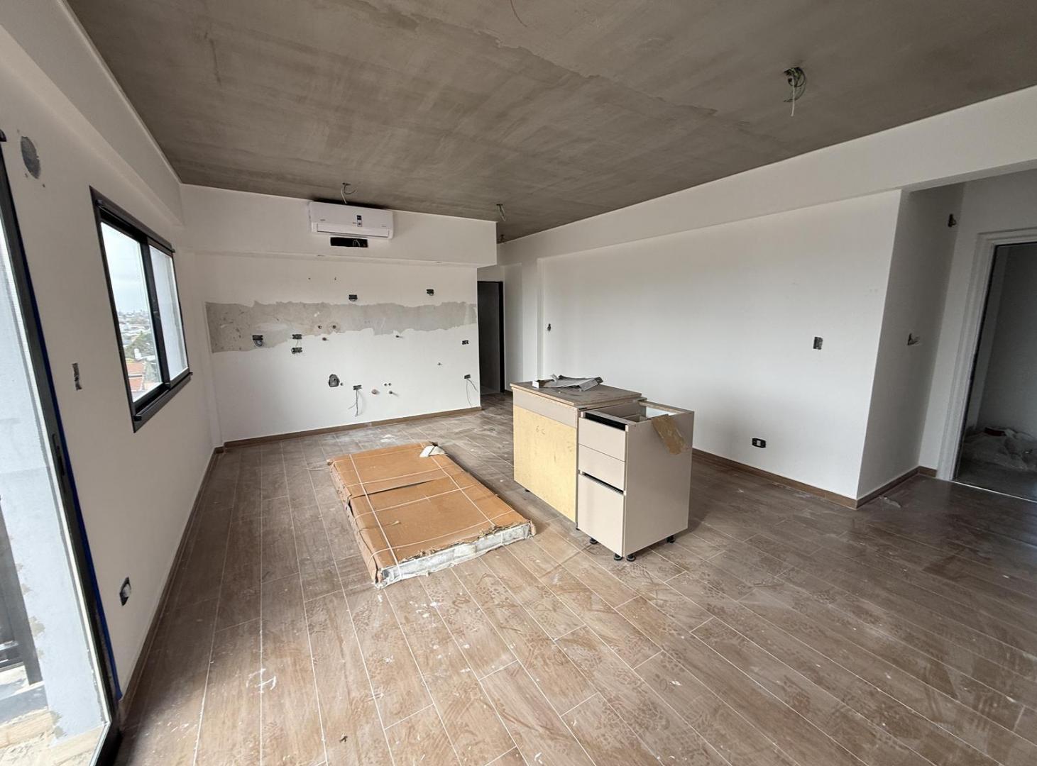 Moderno departamento de 2 ambientes frente con balcón en Wilde - Avellaneda