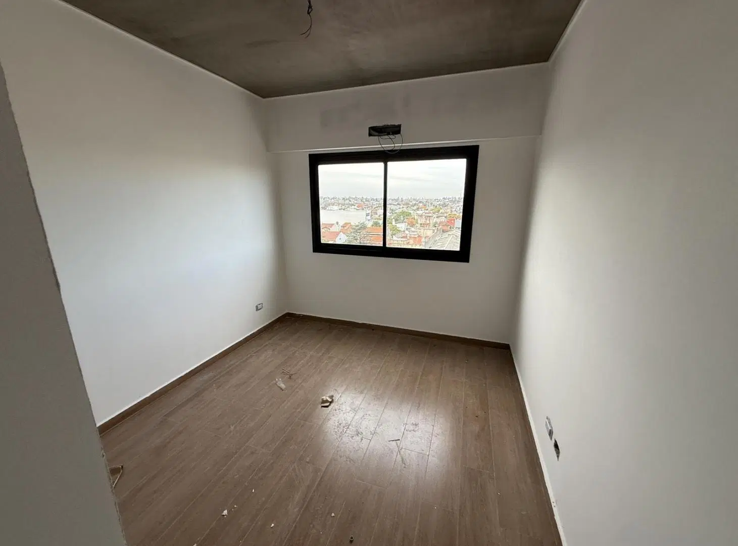 Moderno departamento de 2 ambientes frente con balcón en Wilde - Avellaneda 4