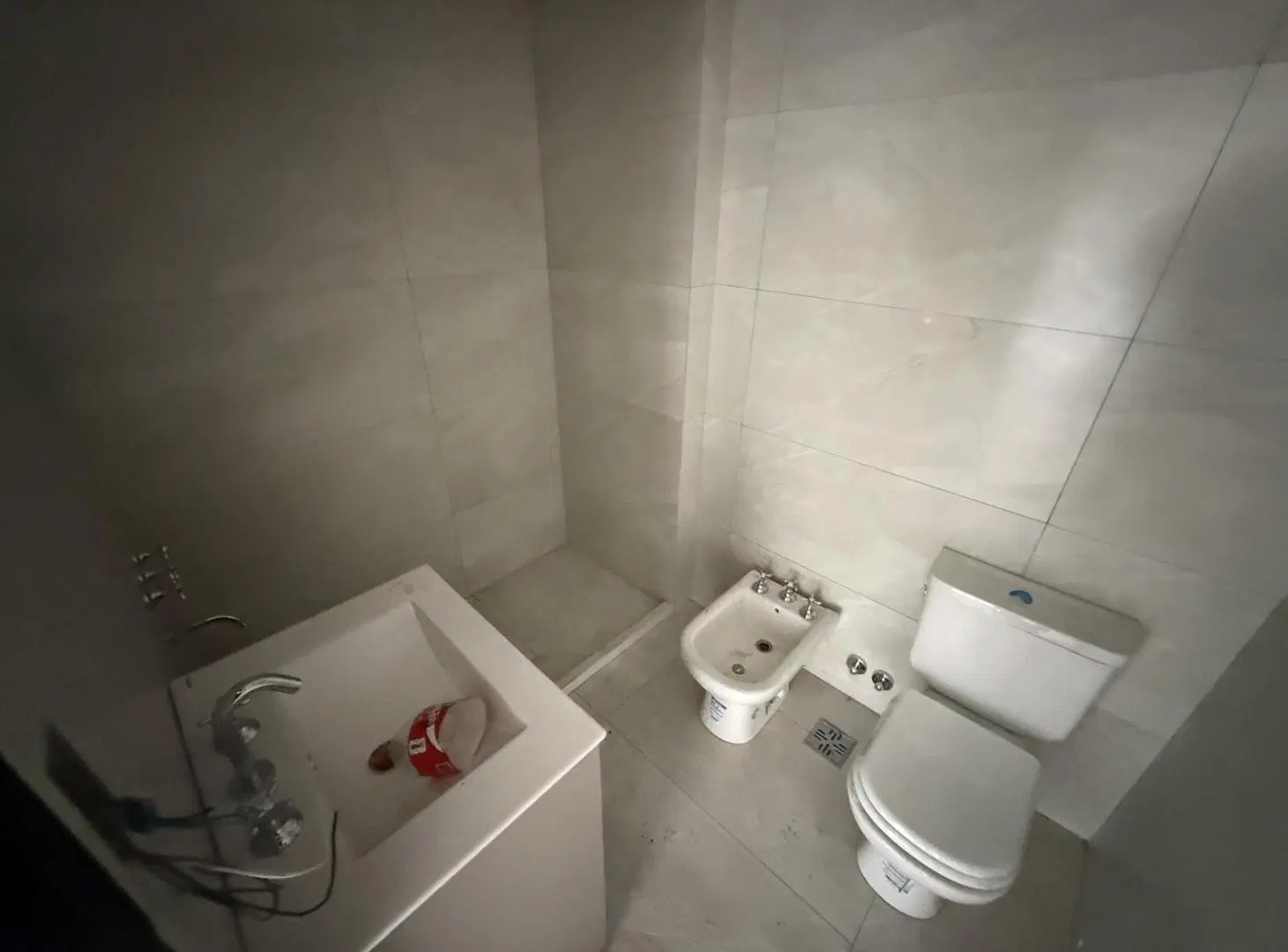 Moderno departamento de 2 ambientes frente con balcón en Wilde - Avellaneda 2
