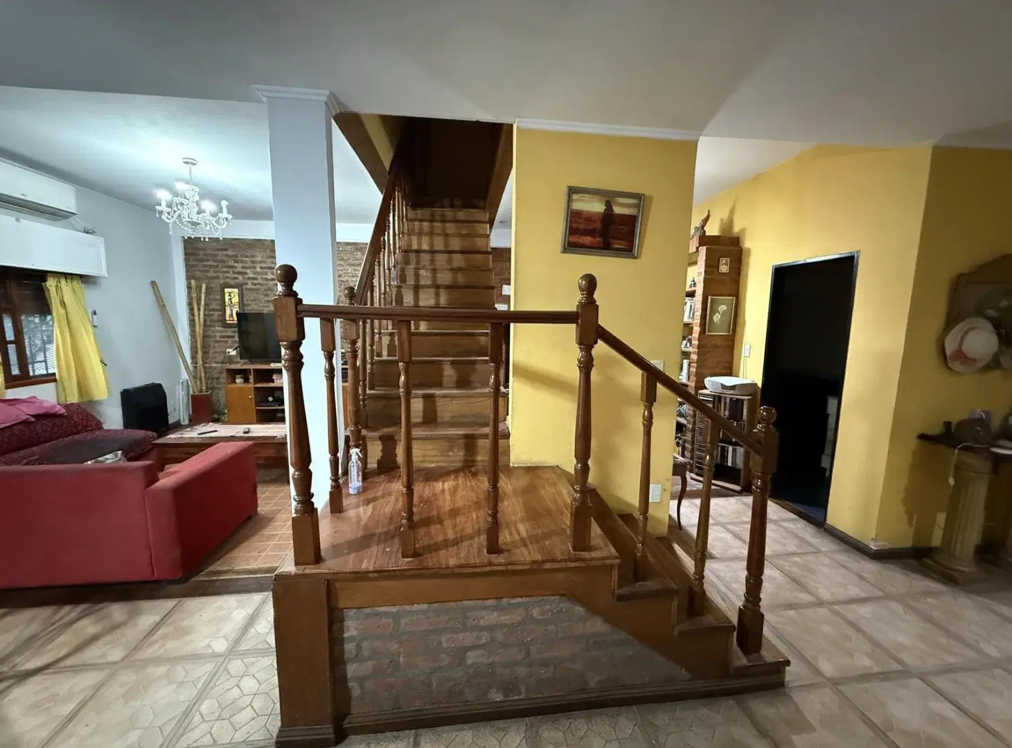 Casa 5 ambientes con COCHERA y PILETA en Wilde - Venta 2