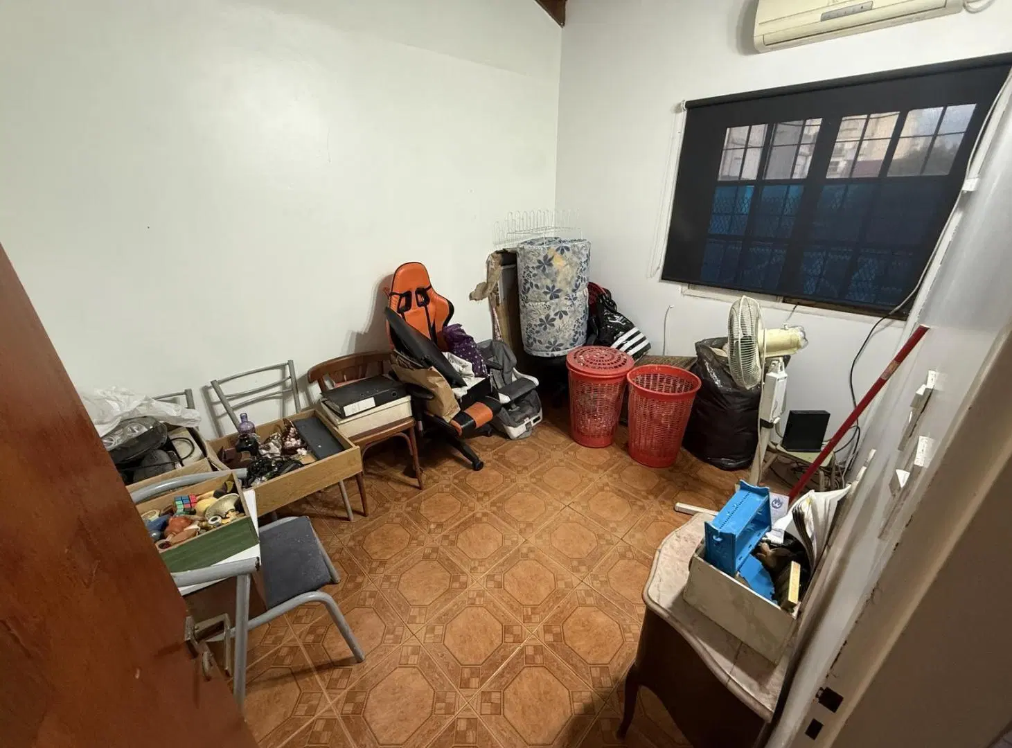 Casa 5 ambientes con COCHERA y PILETA en Wilde - Venta 4