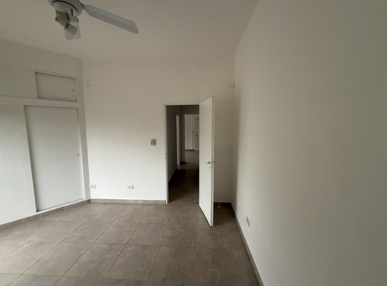 Foto de PH 3 ambientes en ALQUILER en Wilde, imagen 1