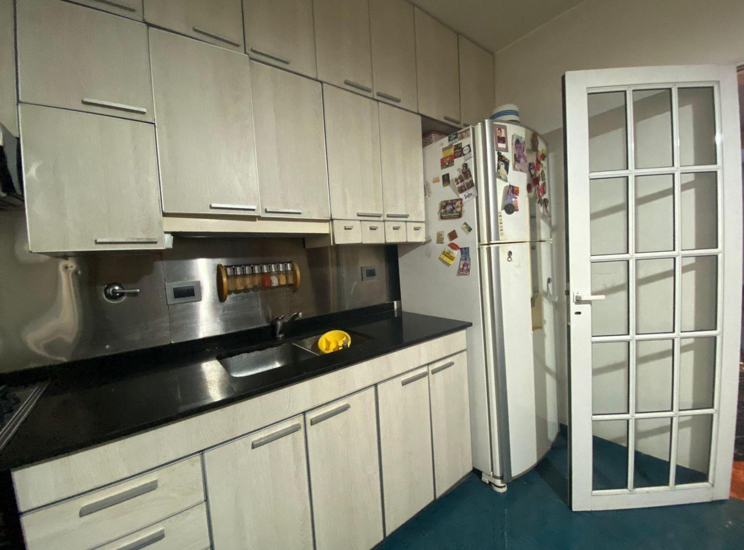 Foto de Duplex en alquiler de 4 ambientes con espacio guardacoche y patio, imagen 4