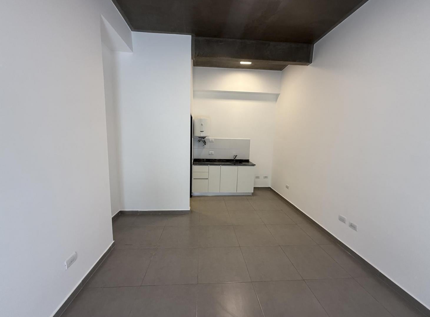 Foto de Local en venta de 28,35mts2 con excelente ubicación - Wilde, imagen 1