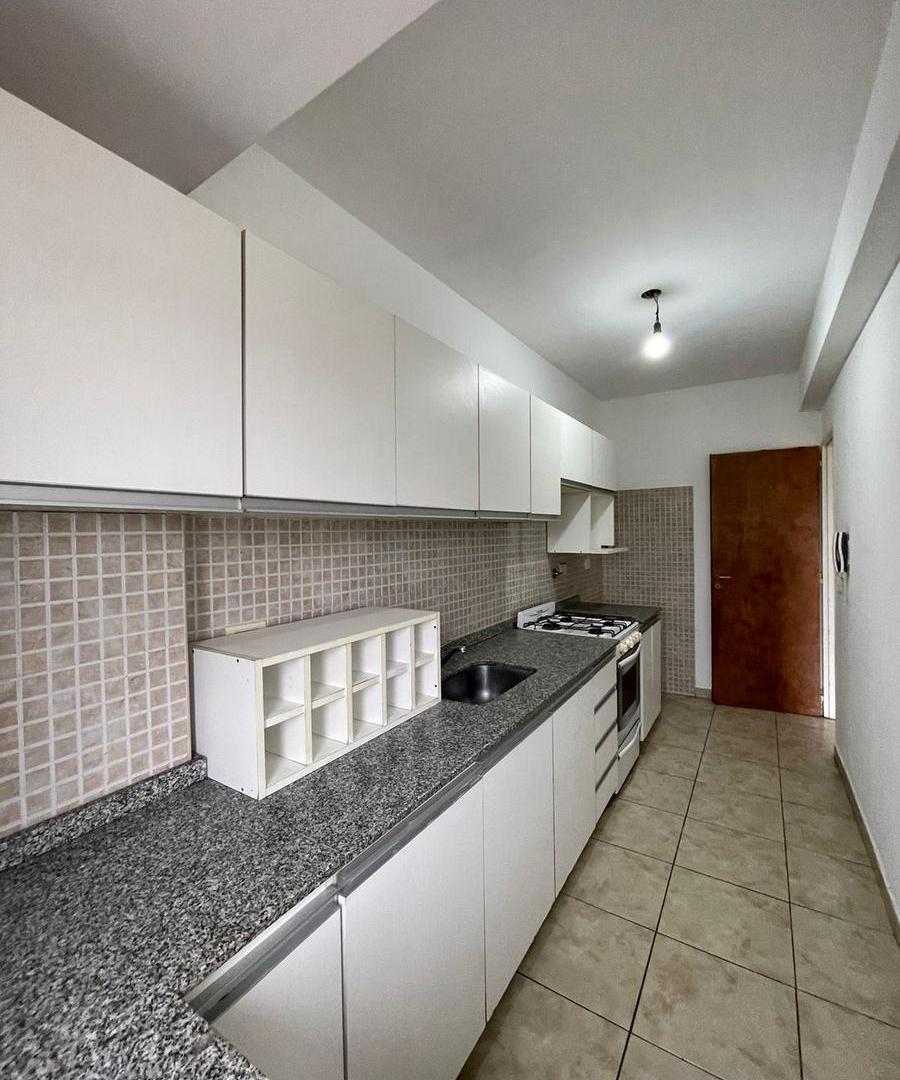Foto de Departamento en alquiler de 3 amb excelente ubicacion, imagen 3
