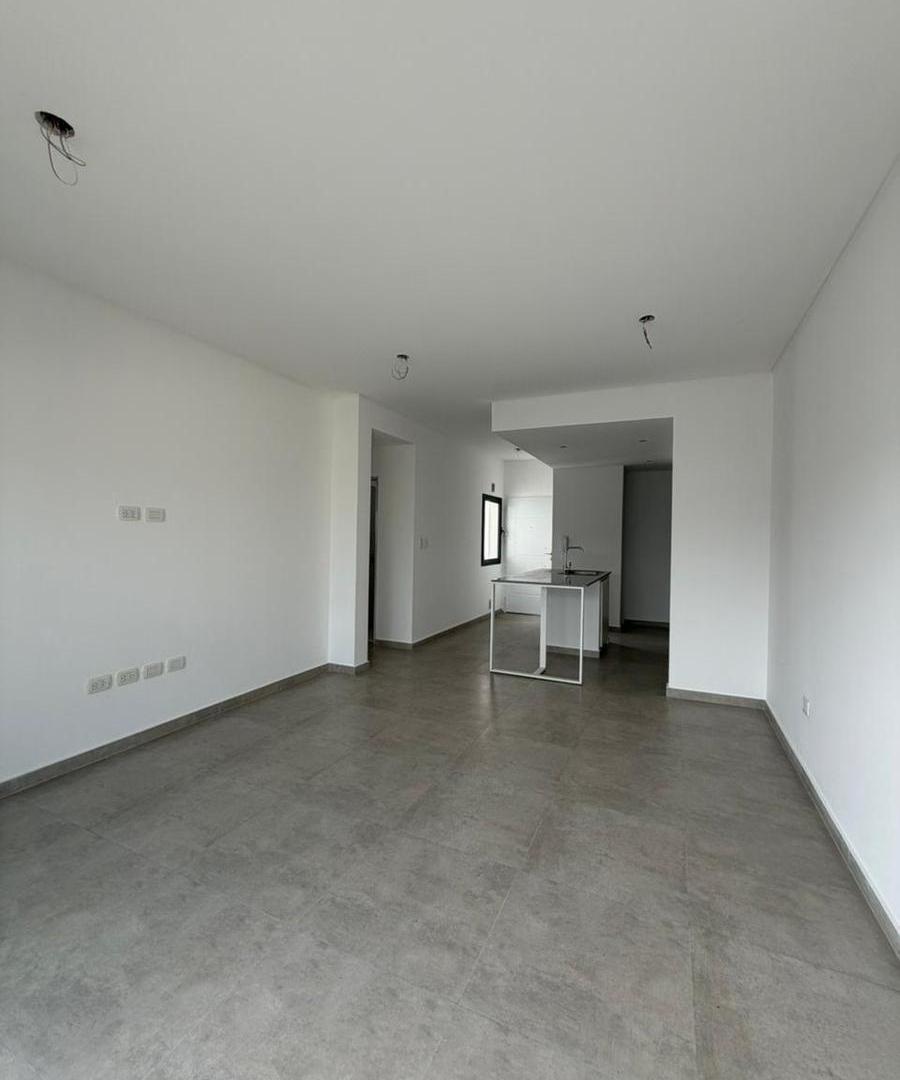 Foto de Departamento tres ambientes en ALQUILER - Wilde, imagen 2