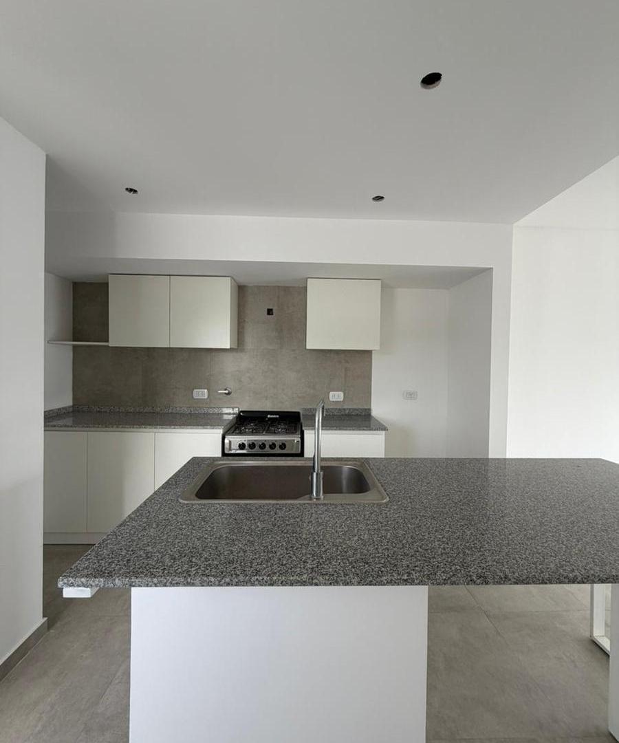 Foto de Departamento tres ambientes en ALQUILER - Wilde, imagen 3