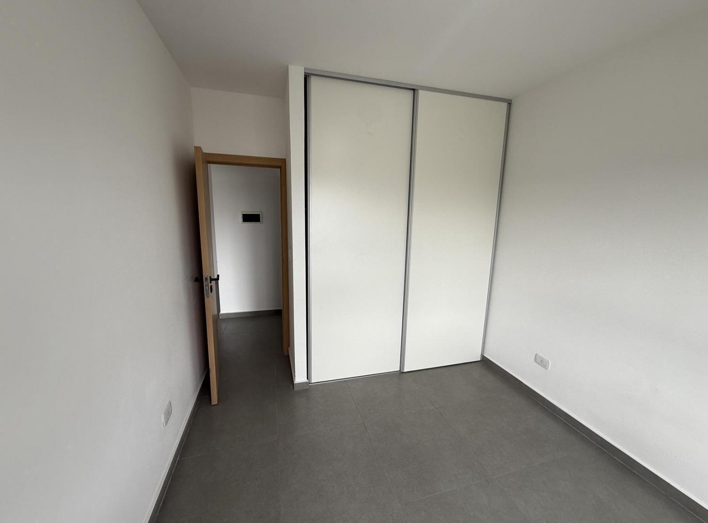 Foto de Departamento dos ambientes a estrenar con balcon y cochera en Villa, imagen 5