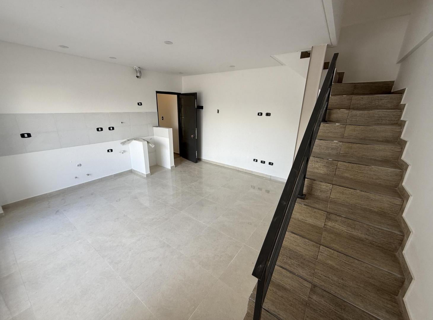 Foto de Departamento dos ambientes con terraza propia en Wilde, imagen 4