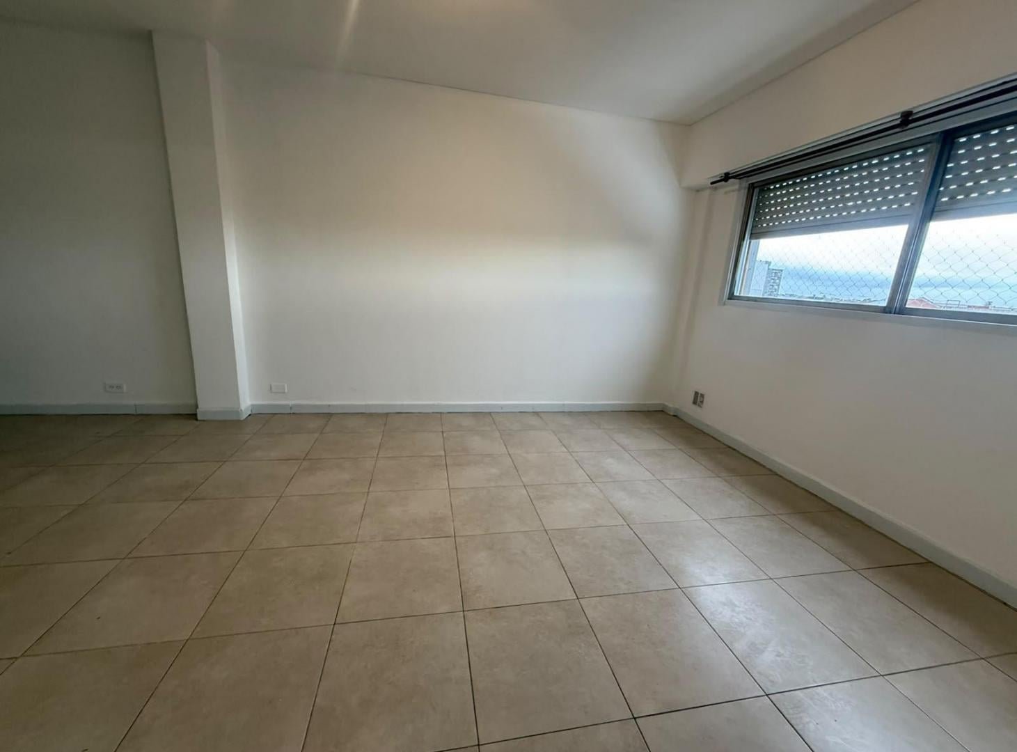 Foto de Departamento en alquiler de 3 ambientes con excelente ubicación -Wilde, imagen 4