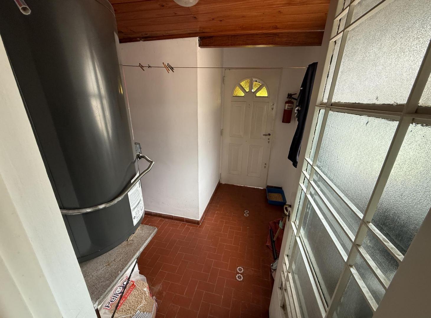 Foto de Casa 4 ambientes con fondo libre en Wilde, imagen 5