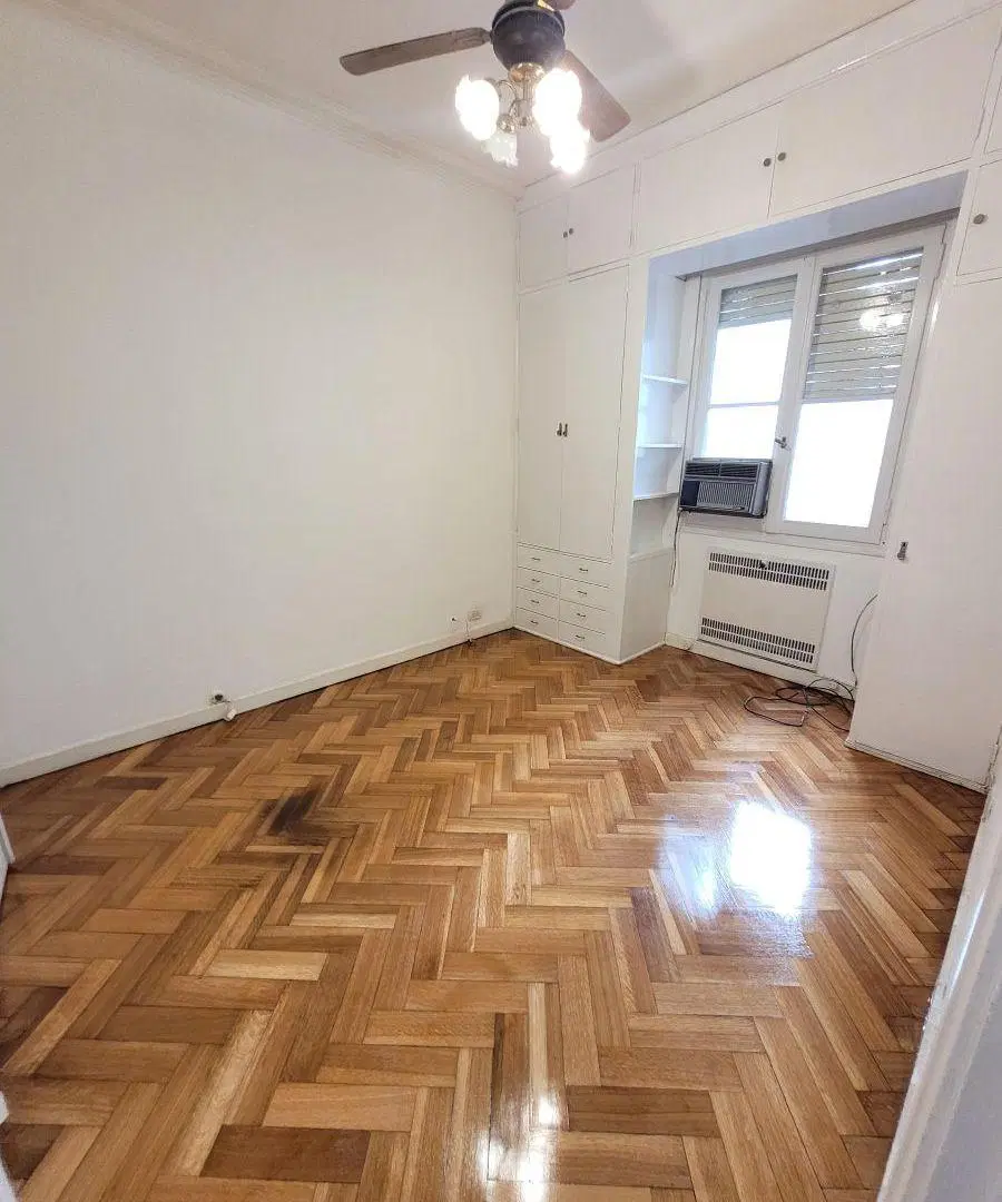 Scalabrini 2700 Excelente Semipiso al frente 3 AMB con Dep Servicio Gran Balcón Orient NE mucha luz! 2