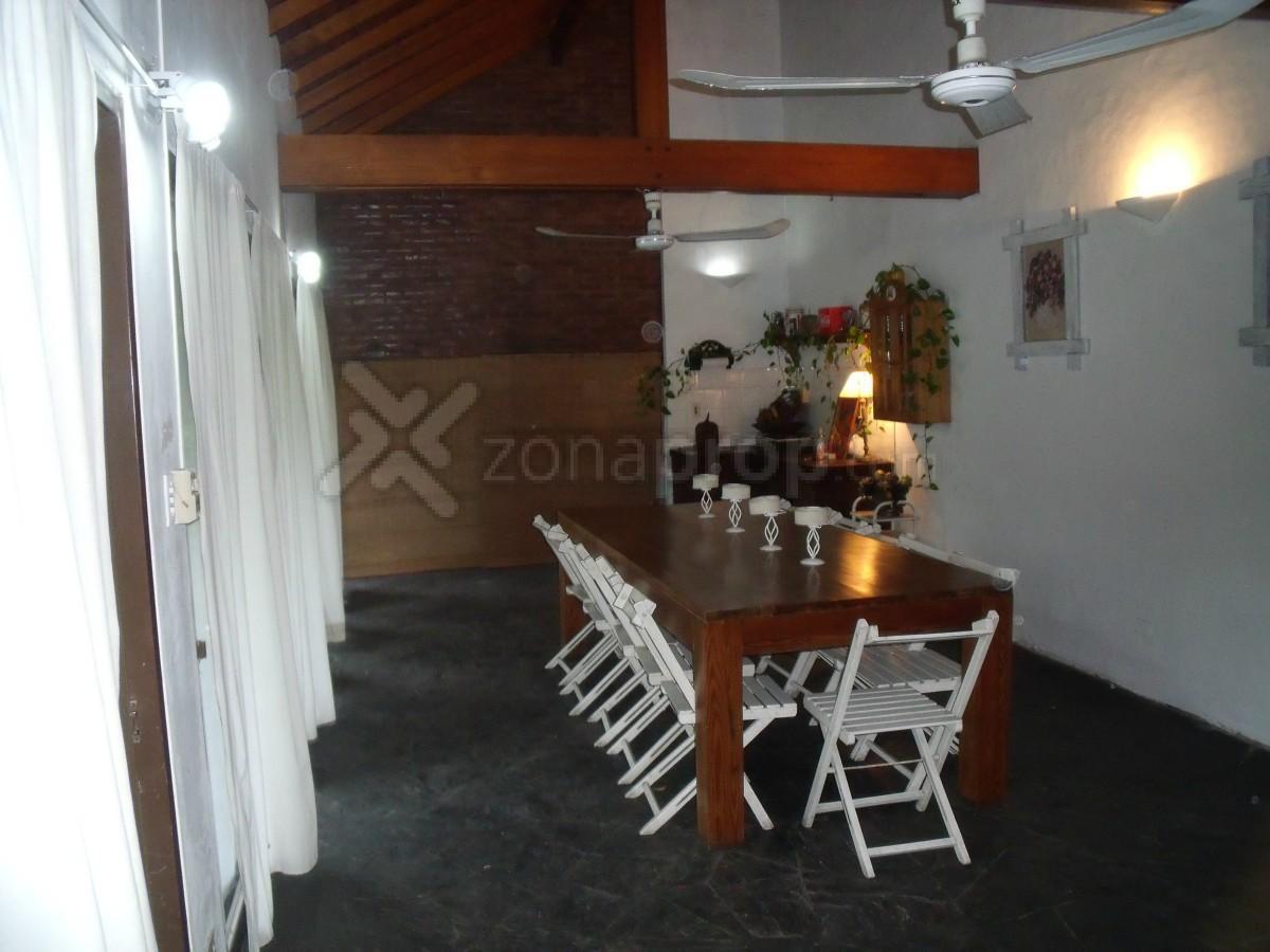 Imponente Chalet /quinta C/lote de 2000 m. Paso 1700 - Lomas de Zamora 2