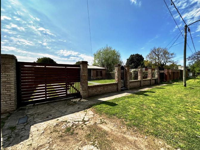 HERMOSA CASA 3 AMB C/ PARQUE. VENTA / ALQUILER. SOMELLERA 2030 BURZACO 2