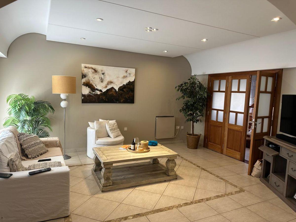 Foto de HERMOSA CASA EN VENTA TEMPERLEY JUNCAL 451, imagen 4