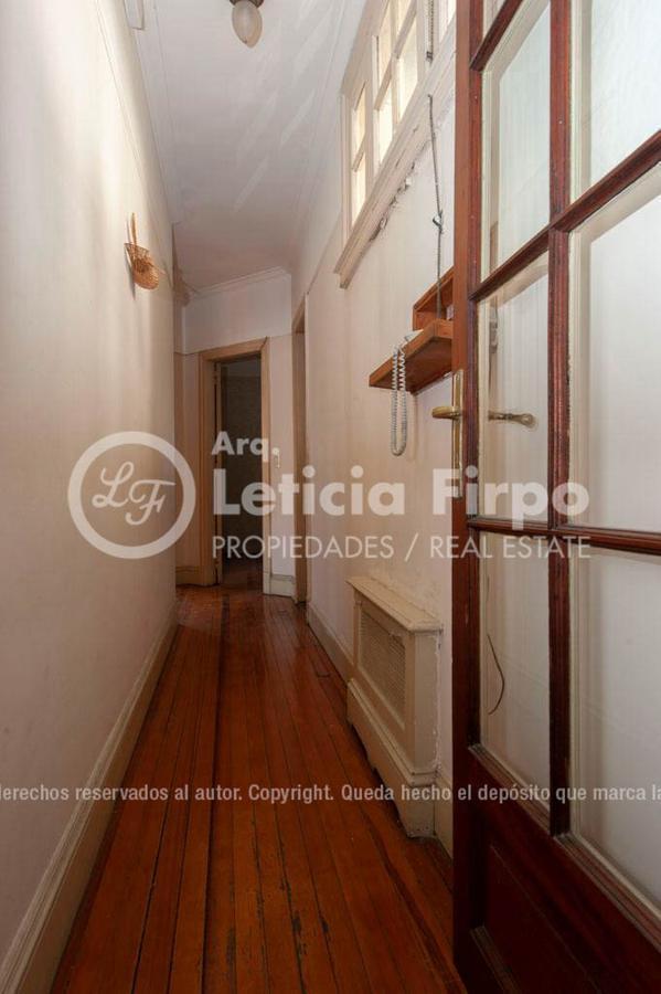 Exclusivo Departamento Neoclásico Frances. 5 Ambientes con Dependencia. 2