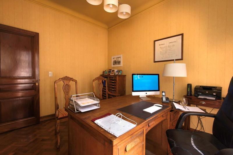 Hermoso Departamento Apto Profesional, Silencioso, Impecable Estado. 3 Ambientes Mas Dependencia. 4