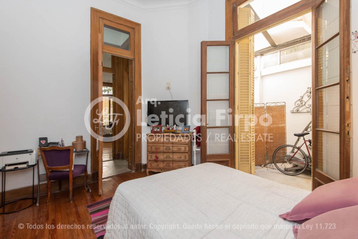 Departamento Antiguo con Dos Patios y Dependencia, Totalmente Reciclado con Hermosos Detalles. 2