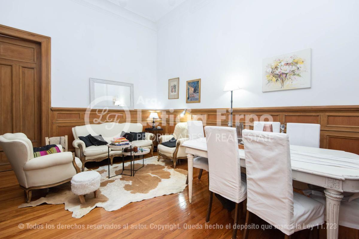 Departamento Antiguo con Dos Patios y Dependencia, Totalmente Reciclado con Hermosos Detalles. 1