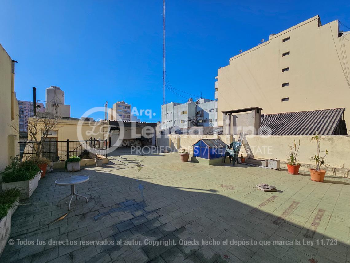 Hermoso P. H. con Patio y Terraza, Reciclado, Luminoso, Sin Expensas! 2