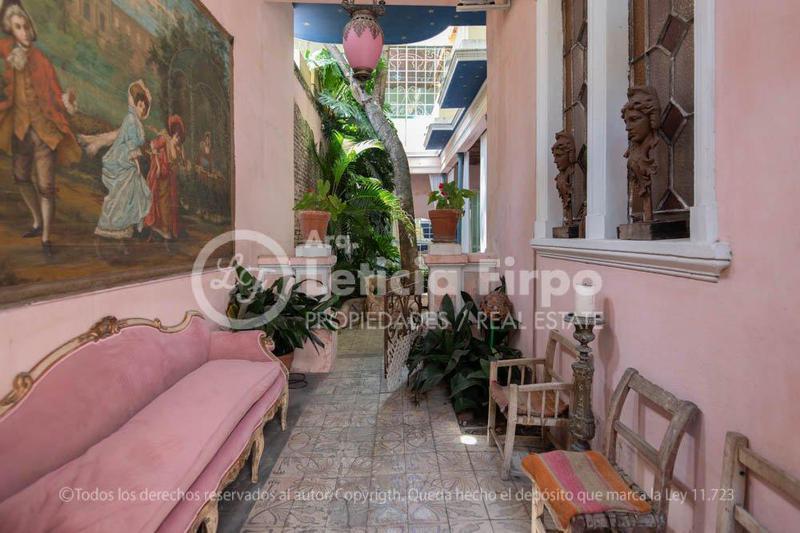 Casona Antigua de 16 Ambientes con Patios, en Tres Plantas, Íntegramente Reciclada. 5