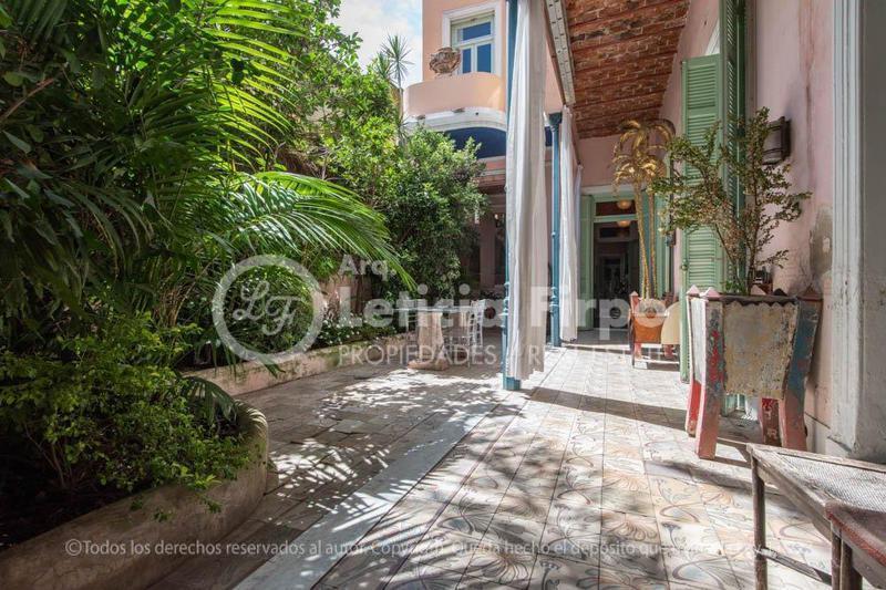 Casona Antigua de 16 Ambientes con Patios, en Tres Plantas, Íntegramente Reciclada. 5