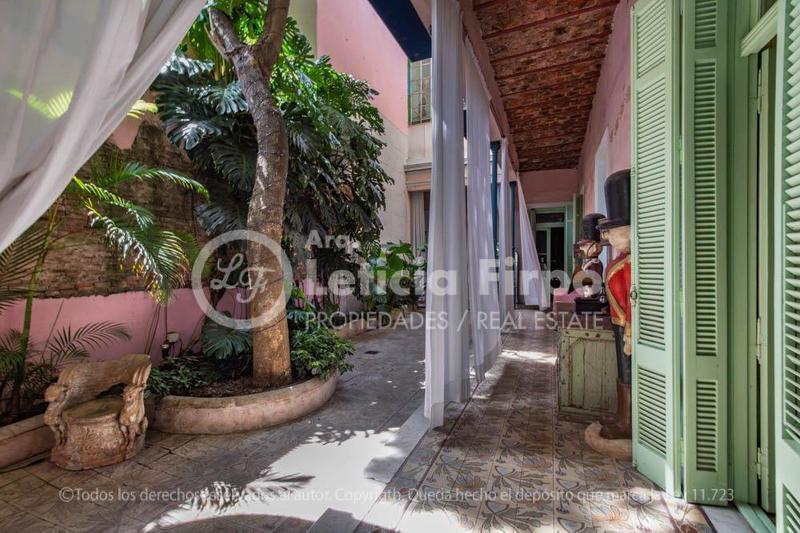 Casona Antigua de 16 Ambientes con Patios, en Tres Plantas, Íntegramente Reciclada. 2