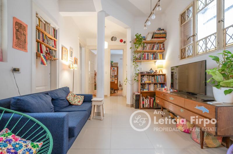 Foto de Departamento antiguo, reciclado, en excelente ubicación., imagen 4