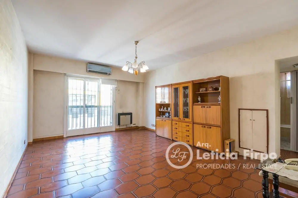 Departamento de 3 ambientes en pleno Casco Histórico. 2