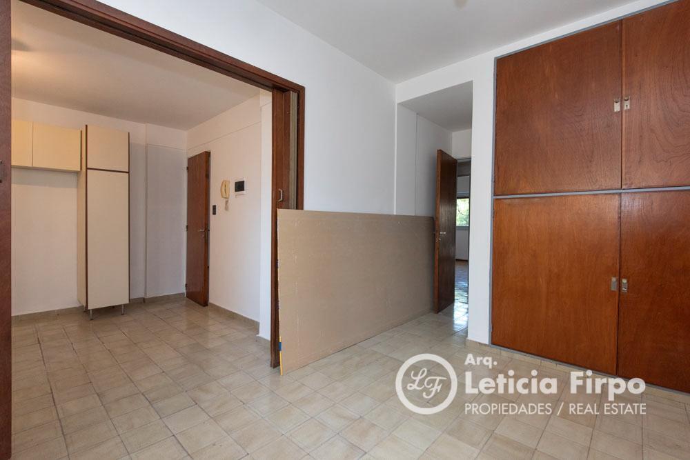 Foto de Departamento al frente con balcon, amplios ambientes, excelente zona., imagen 4