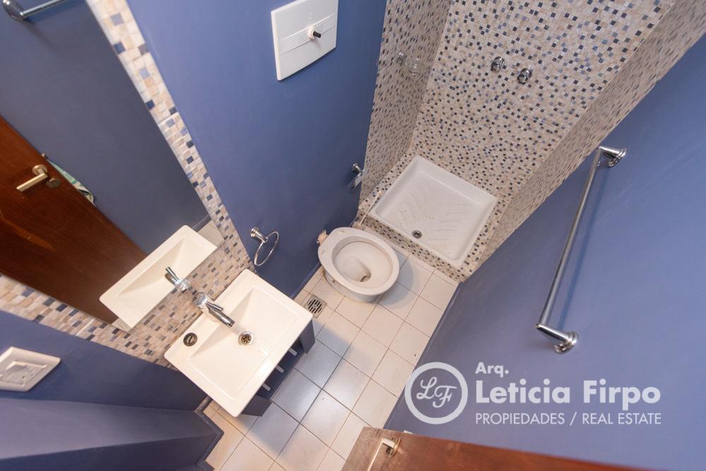 Foto de Departamento al frente con balcon, amplios ambientes, excelente zona., imagen 1
