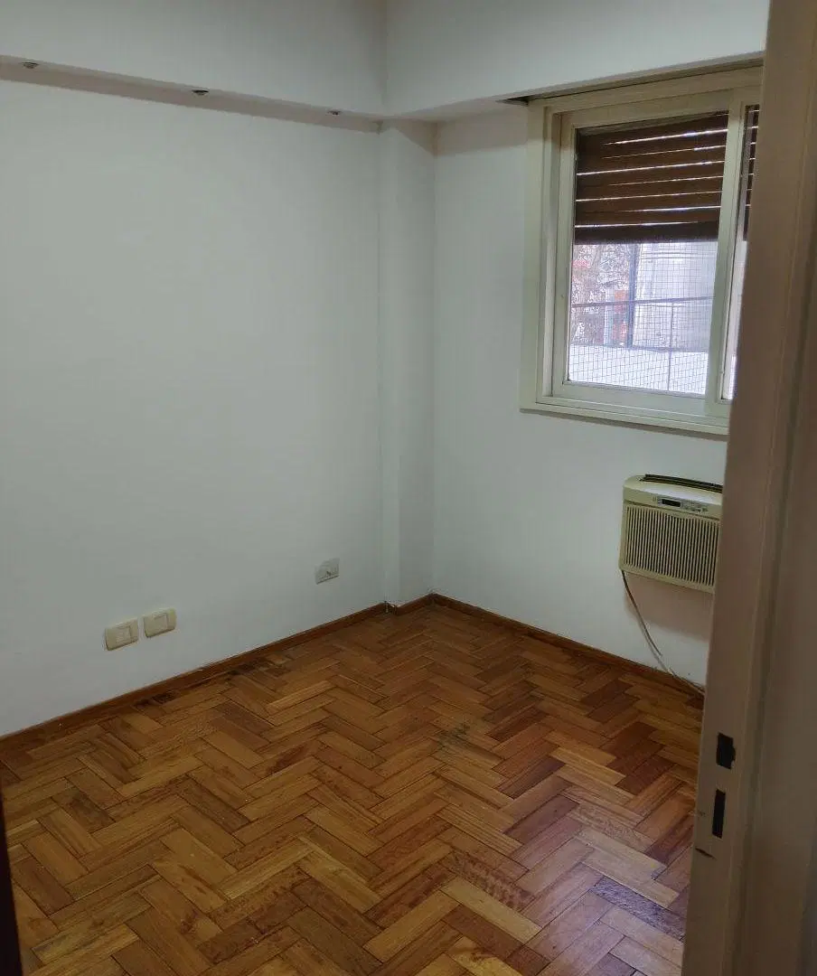 Cómodo dpto de 2 ambientes, cerca de todo, lavadero independiente, bajas expensas!! 5