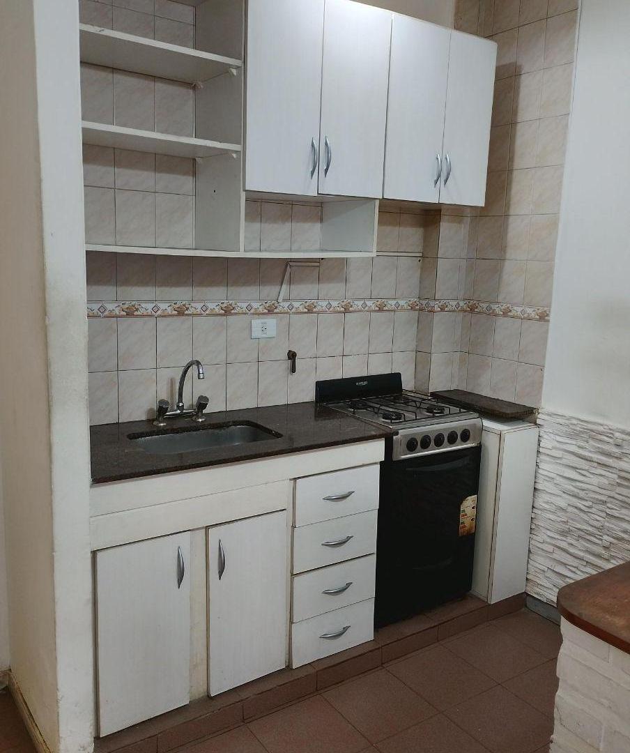 Foto de DPTO TIPO CASA SIN EXPENSAS, EN INMEJORABLE UBICACION, CON PATIO, IDEAL, imagen 5