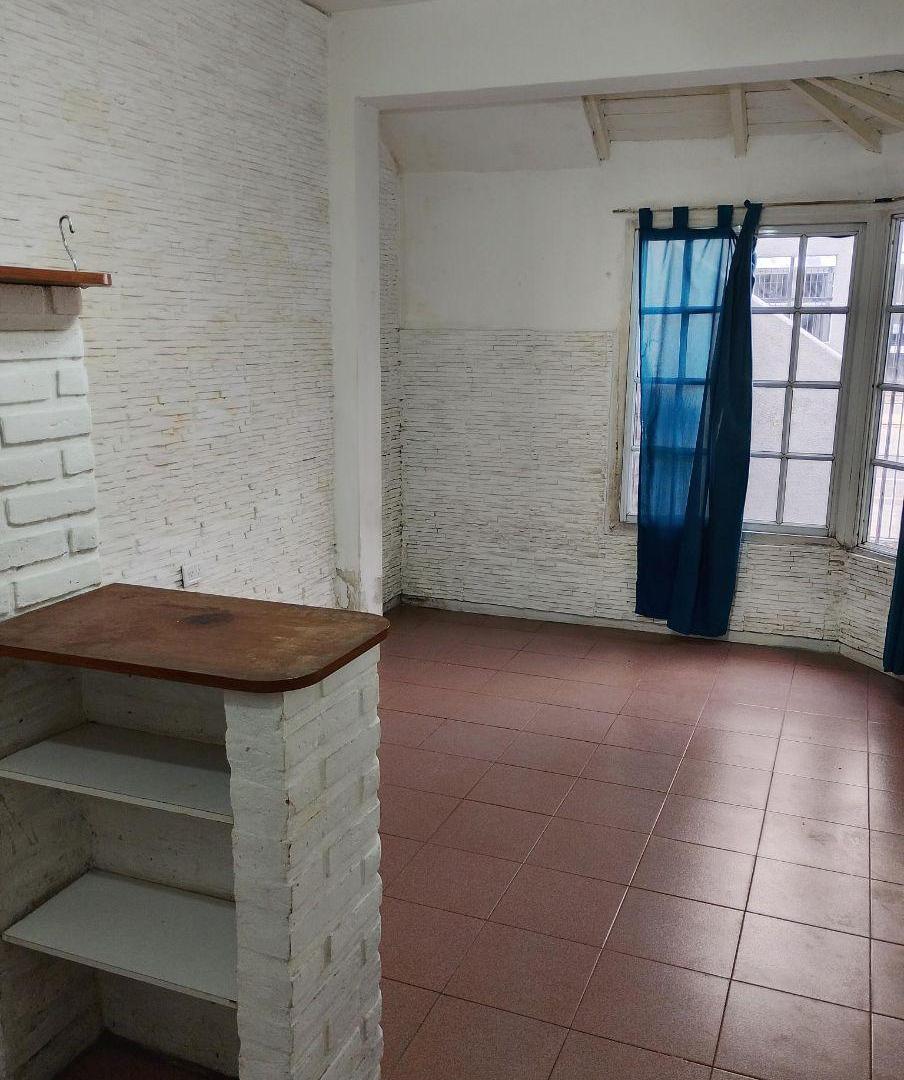 Foto de DPTO TIPO CASA SIN EXPENSAS, EN INMEJORABLE UBICACION, CON PATIO, IDEAL, imagen 4