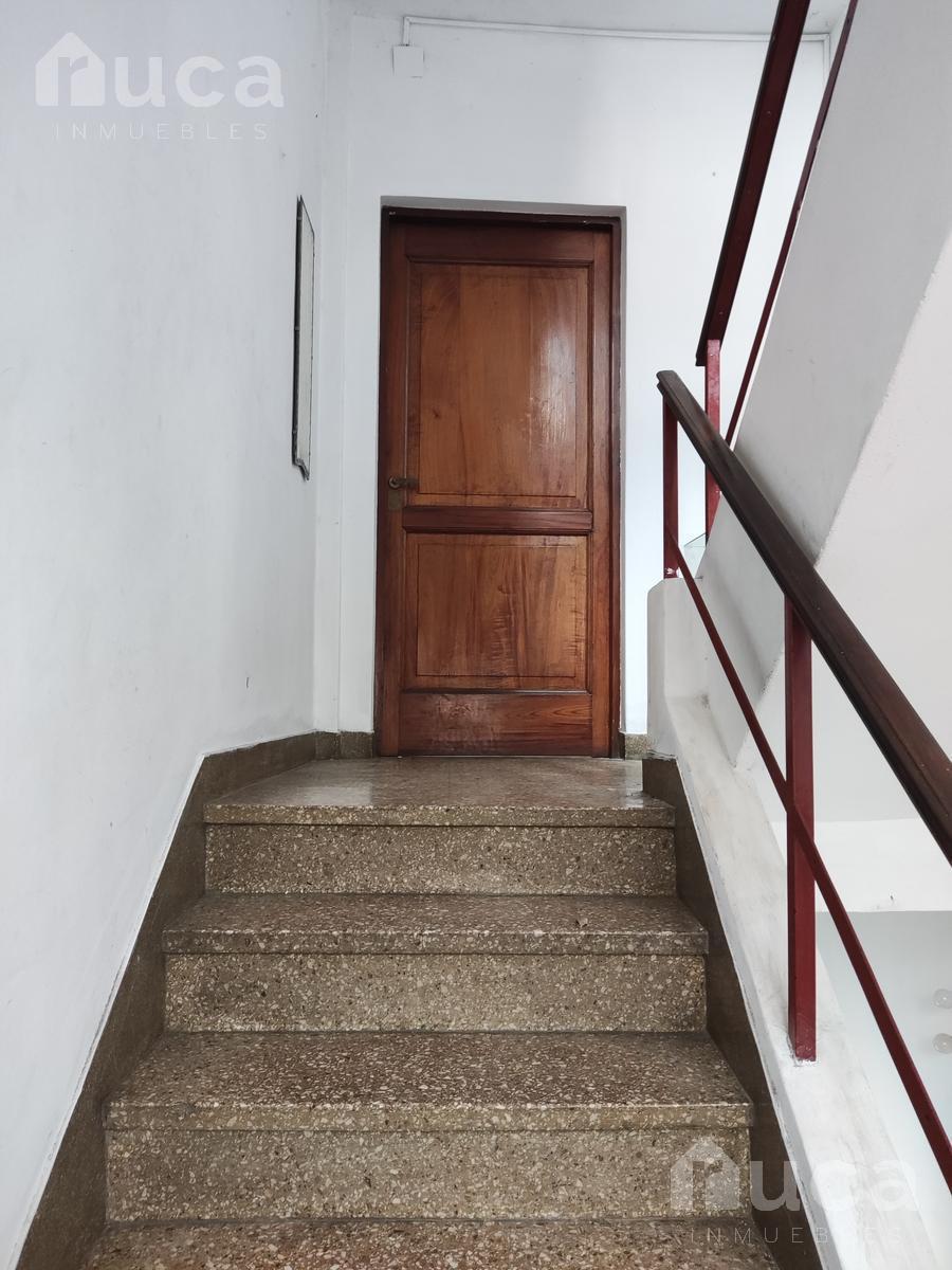 Casa Para Dos Familias con 6 Ambientes en Venta en Saavedra 4