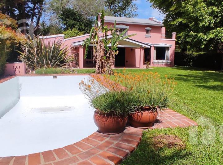 Alquiler de Verano | Hermosa Casa en Semicerrado con Jardin y Pileta, La Bota 2