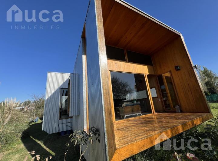 VENTA | CASA NUEVA de Increible Diseño en Magico entorno natural sobre Laguna 4