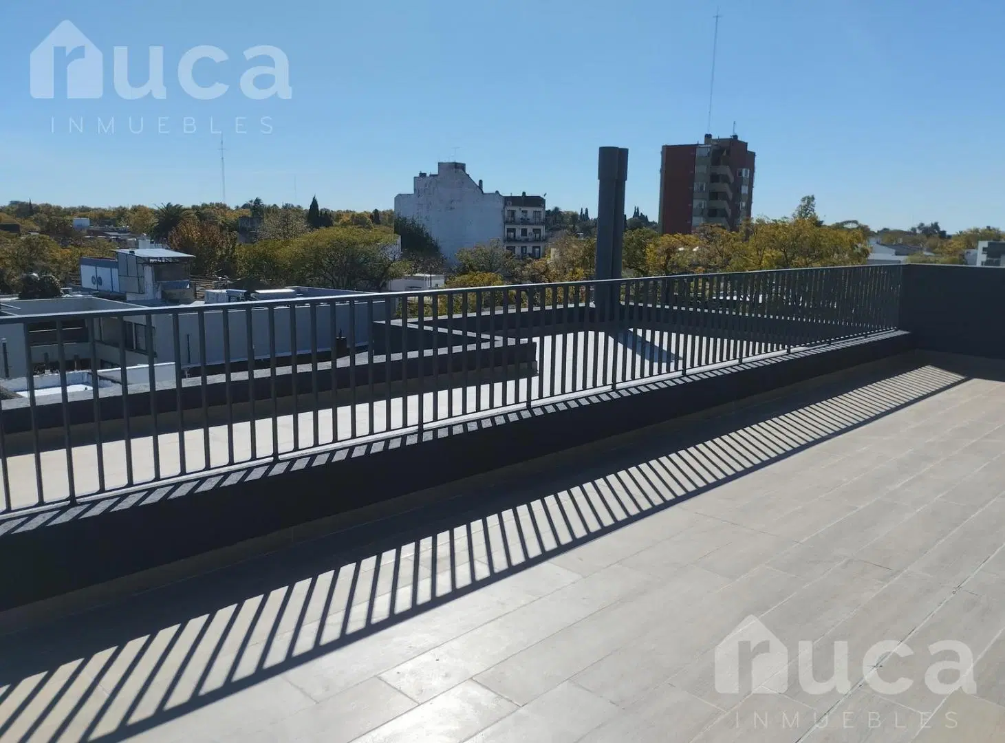 Departamento de 3 ambientes con Terraza propia , en venta , en San Isidro. 3