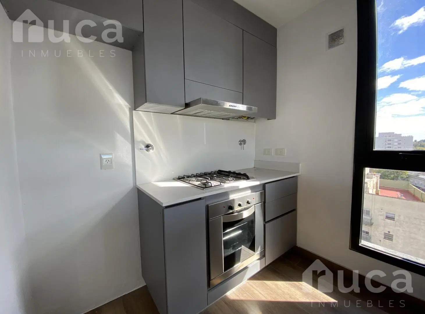 Departamento en alquiler 3 ambientes con vista al río terraza propia cochera y amenities - Beccar 3