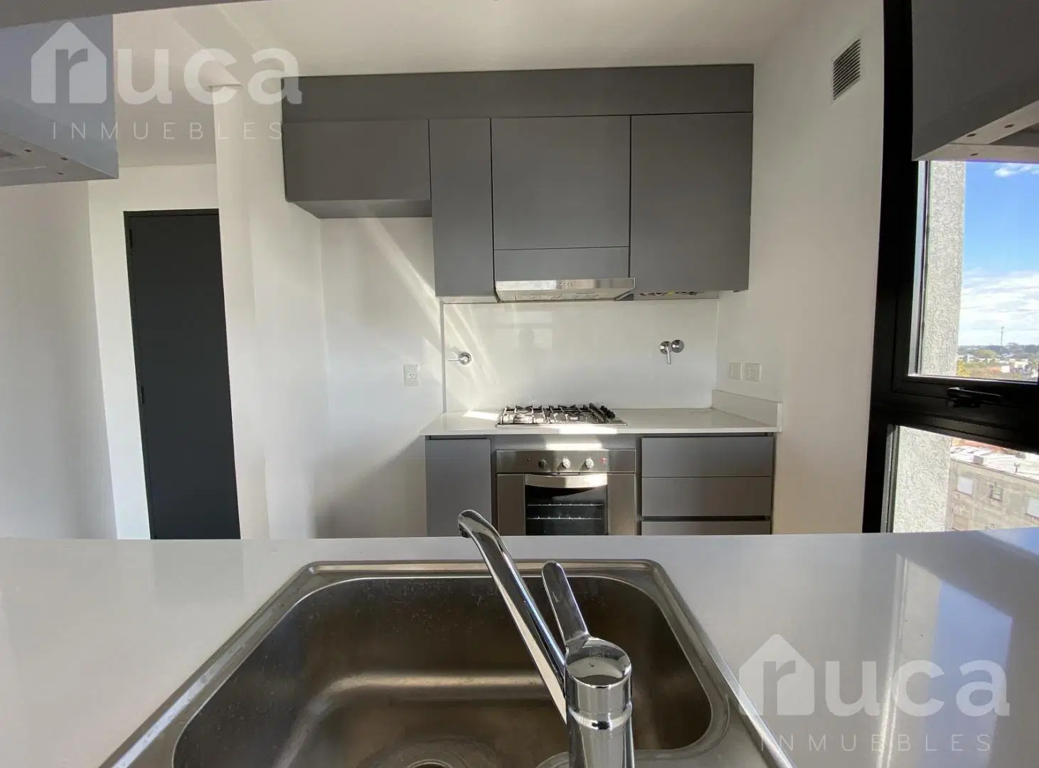 Departamento en alquiler 3 ambientes con vista al río terraza propia cochera y amenities - Beccar 5