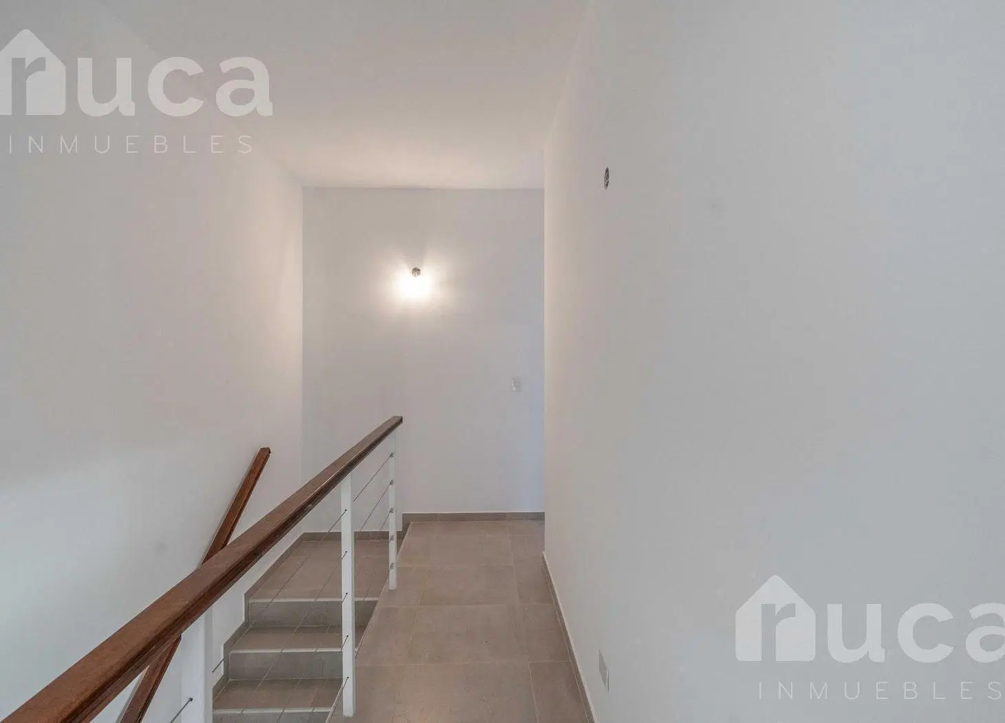 Dúplex de tres dormitorios y cochera a estrenar en venta - Olivos 5