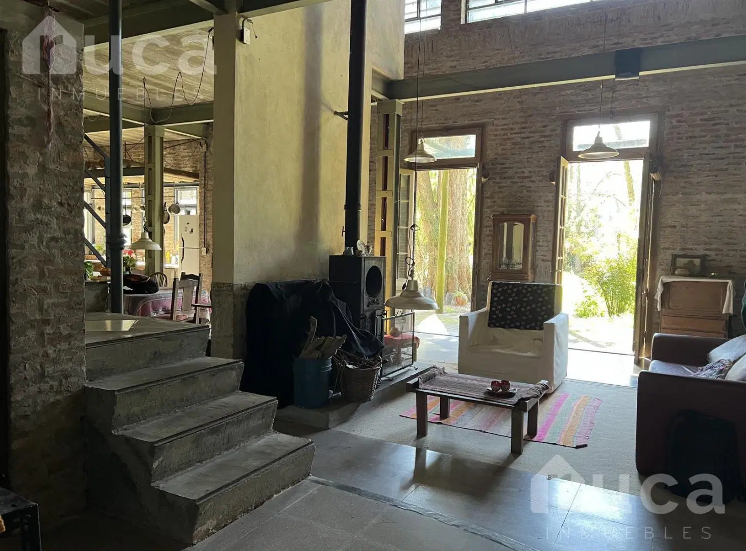 VENTA | CASA Rustica Original Diseño c/Jardin y Pileta | Barrio La Bota 8