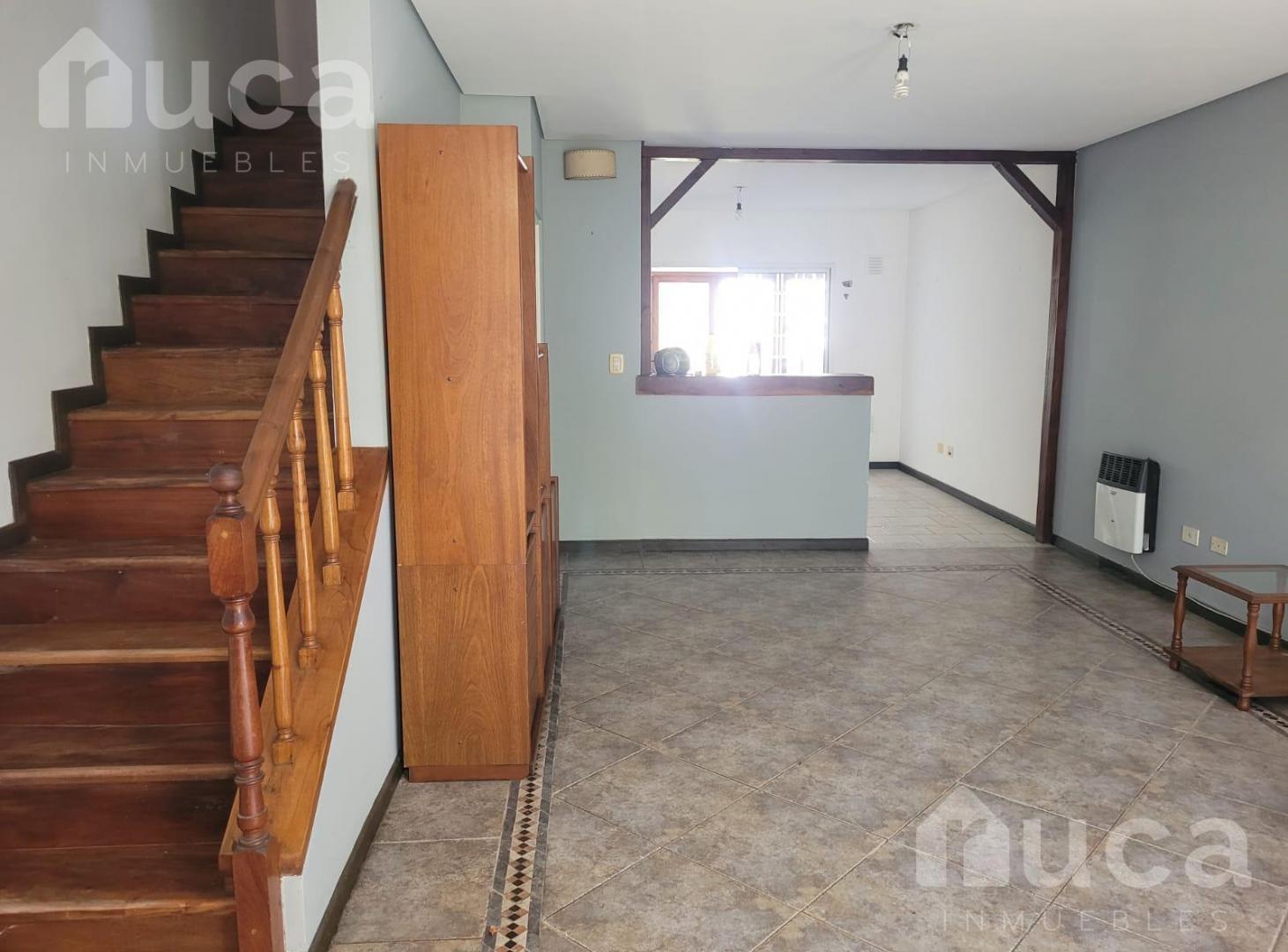 Duplex a la venta con jardín y pileta en Boulogne-Barrio Malvinas apto crédito